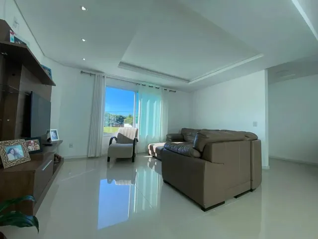 Imagem 15: Imóvel para Aluguel Tem 210 Metros Quadrados com 3 Quartos em Campeche - Florianópolis