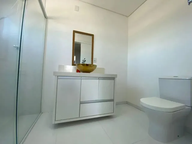 Imagem 13: Imóvel para Aluguel Tem 210 Metros Quadrados com 3 Quartos em Campeche - Florianópolis