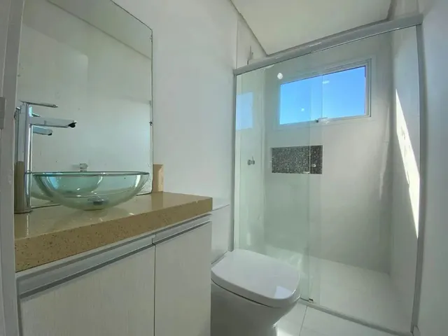 Imagem 5: Imóvel para Aluguel Tem 210 Metros Quadrados com 3 Quartos em Campeche - Florianópolis