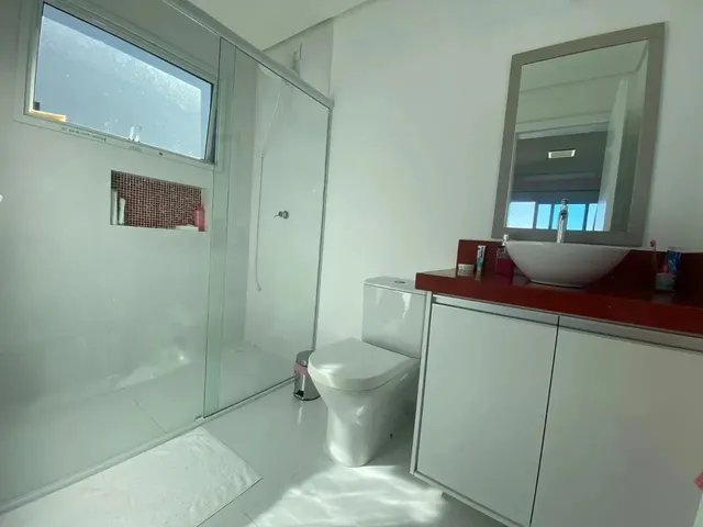 Imagem 11: Imóvel para Aluguel Tem 210 Metros Quadrados com 3 Quartos em Campeche - Florianópolis