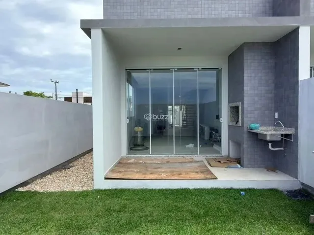 Imagem 2: Imóvel para Aluguel com 230 Metros Quadrados com 3 Quartos em Rio Tavares