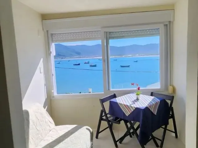 Imagem: Apartamento de 1 Dormitório no Bairro Pantano