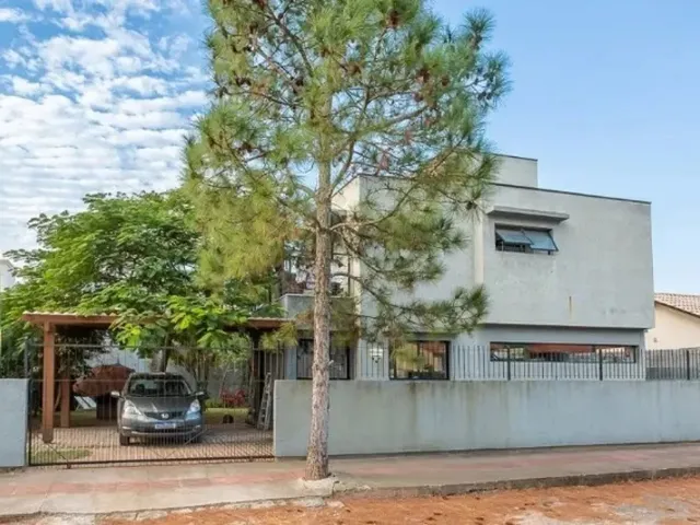 Imagem 12: Casa com 4 Dormitórios, Sendo 2 Suítes no Rio Tavares