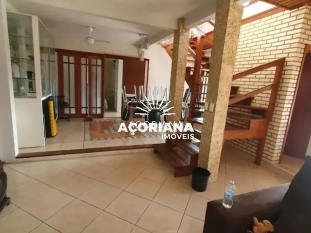 Imagem 2: Casa 5 Dormitórios para Alugar Campeche Florianópolis/Sc