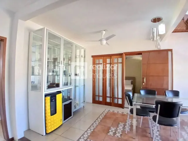 Imagem 4: Casa 5 Quartos Sendo 4 Suítes no Bairro Campeche Florianópolis