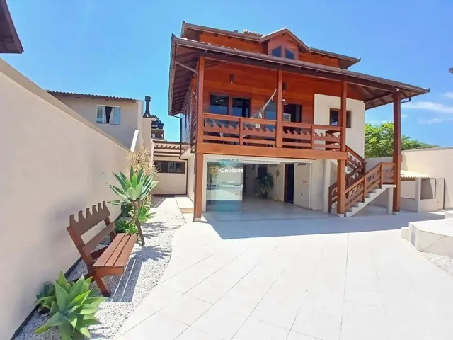 Imagem 5: Casa com 3 Dormitorios com Piscina no Bairro Campeche, em Flroianopolis