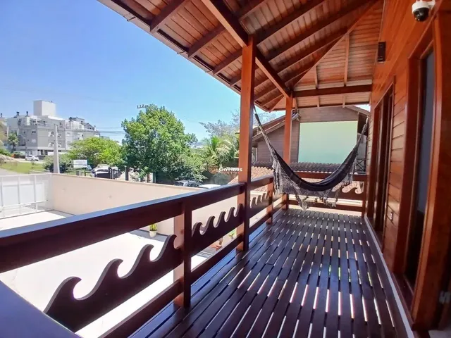 Imagem 7: Casa com 3 Dormitorios com Piscina no Bairro Campeche, em Flroianopolis