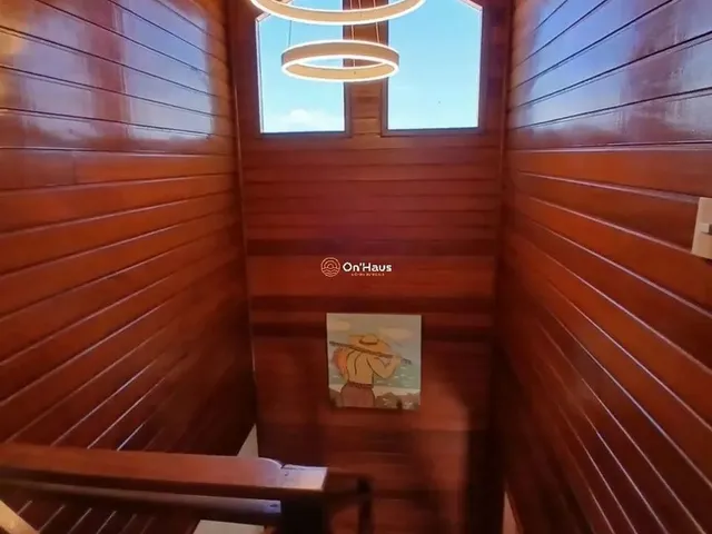 Imagem 3: Casa com 3 Dormitorios com Piscina no Bairro Campeche, em Flroianopolis