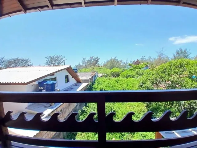 Imagem 2: Casa com 3 Dormitorios com Piscina no Bairro Campeche, em Flroianopolis