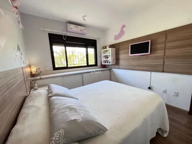Imagem 3: Casa 3 Dormitórios Mobiliada em Condomínio Fechado Campeche, Florianópolis