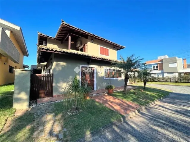 Imagem 1: Casa em Condomínio Fechado, com 5 Suítes para Alugar, 334M² - Campeche