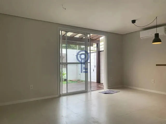Imagem 6: Casa em Condomínio com 2 Dormitórios no Morro das Pedras
