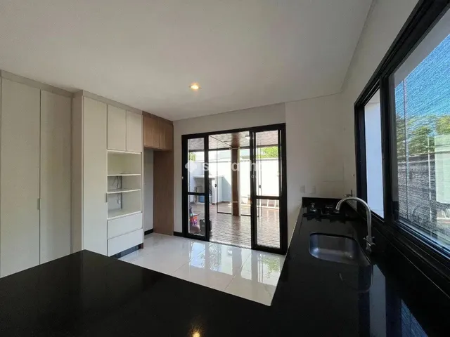 Imagem 4: Casa com 3 Dormitórios para Vender Ou Alugar, 142M² - Campeche - Florianópolis/Sc