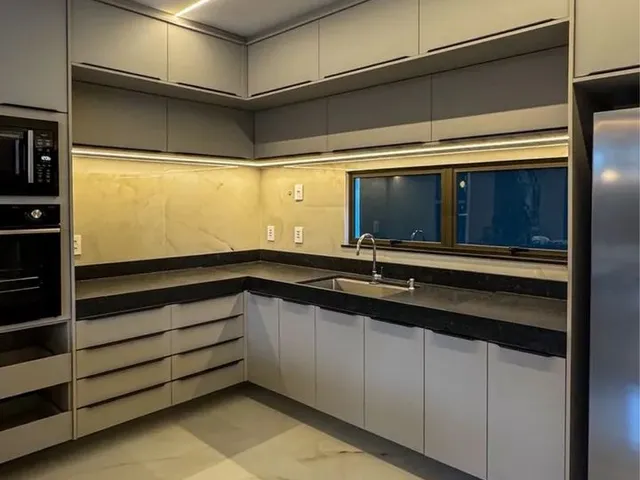 Imagem 2: Casa Moderna de Alto Padrão para Aluguel no Alphaville Cidade Alpha