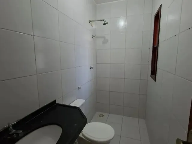 Imagem 15: Sobrado para Aluguel Tem 150 Metros Quadrados com 5 Quartos em Urucunema - Eusébio - Ce