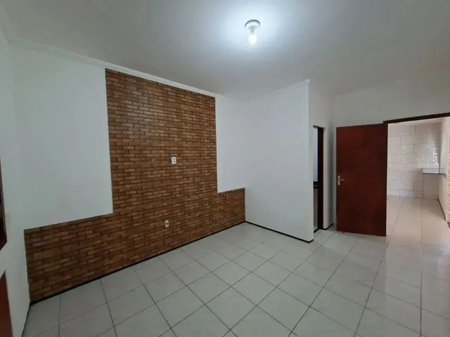 Imagem 11: Sobrado para Aluguel Tem 150 Metros Quadrados com 5 Quartos em Urucunema - Eusébio - Ce