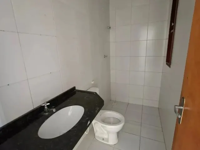 Imagem 10: Sobrado para Aluguel Tem 150 Metros Quadrados com 5 Quartos em Urucunema - Eusébio - Ce