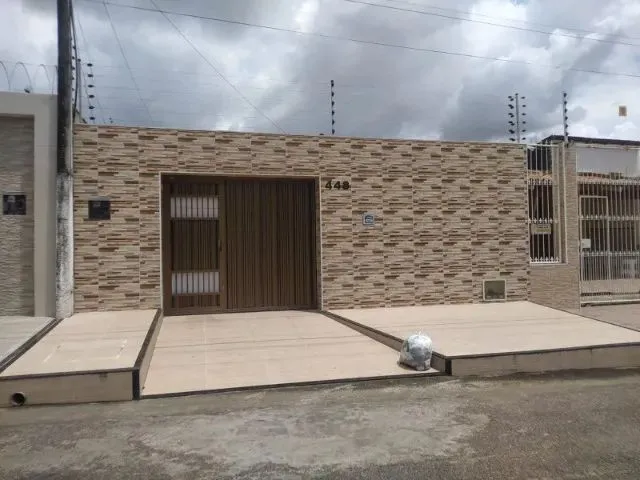 Imagem: Casa em Ótima Localização na Pajuçara