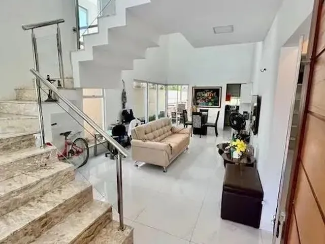 Imagem 4: Casa Duplex Mobiliada para Aluguel no Jardins do Lago Eusébio com 03 Suítes