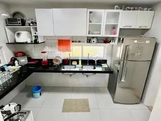 Imagem 2: Casa Duplex Mobiliada para Aluguel no Jardins do Lago Eusébio com 03 Suítes