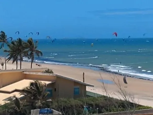 Imagem 7: Cumbuco: Ótimo Apto 2Q. Frente Mar