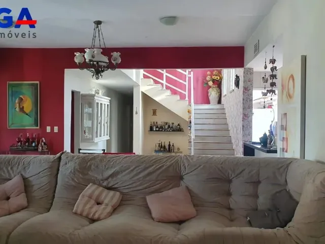 Imagem 6: Casa Mobiliada com 196M² 6 Suítes, Piscina Privativa e Excelente Localização no Porto