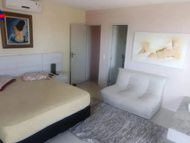 Imagem 2: Casa Mobiliada com 196M² 6 Suítes, Piscina Privativa e Excelente Localização no Porto
