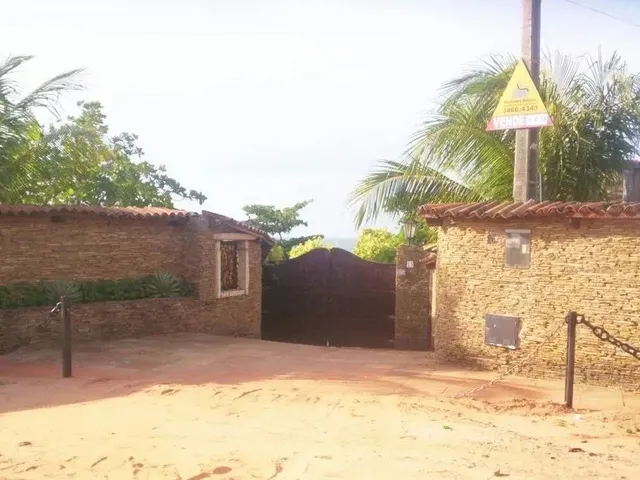 Imagem: A casa possui 3 Dormitórios, 5 Banheiros, 5 Vagas na