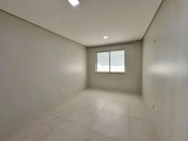 Imagem 10: Casa no Jardins Ibiza com 05 Quartos no Eusébio