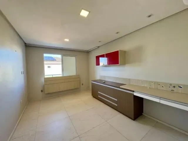 Imagem 3: Casa no Jardins Ibiza com 05 Quartos no Eusébio