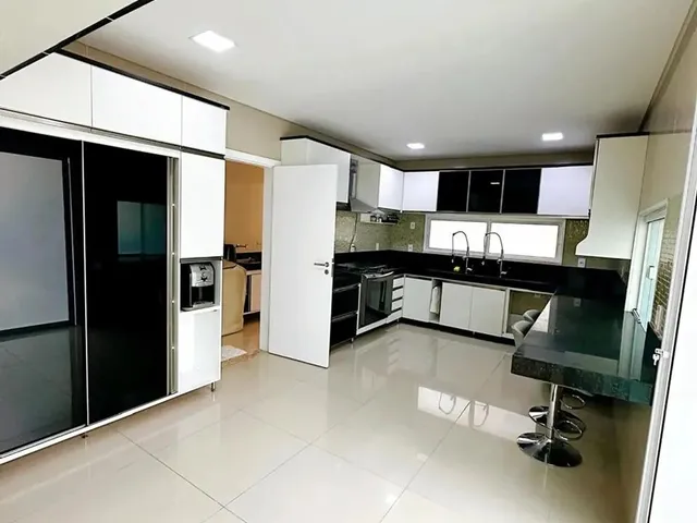 Imagem 2: Imóvel para Aluguel e Venda com 421 Metros Quadrados com 5 Quartos em Pires Façanha