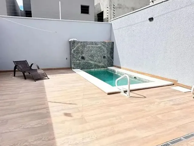 Imagem 8: Casa Solta no Centro de Eusebio com Piscina