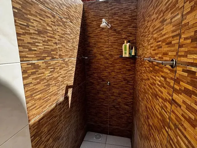 Imagem 13: Alugo Duplex com Piscina e Possui 160 Metros Quadrados com 5 Quartos em Timbu - Eusébio