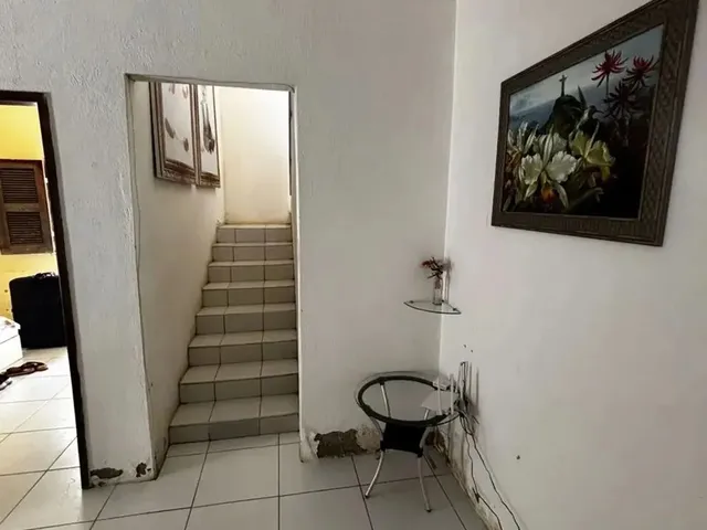 Imagem 10: Alugo Duplex com Piscina e Possui 160 Metros Quadrados com 5 Quartos em Timbu - Eusébio