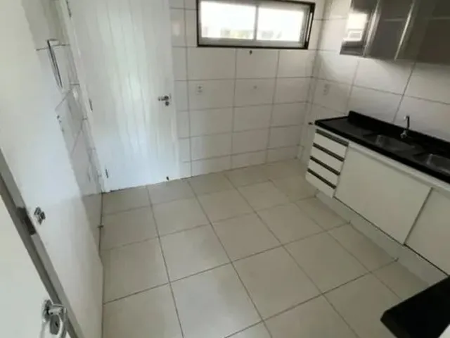 Imagem 2: Casa Duplex no Jardins de Ibiza para Aluguel com Quadrados com 4 Quartos em Eusebio