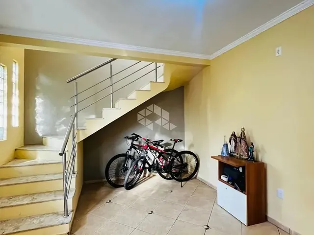 Imagem 5: Sobrado 4 Dormitórios Sendo Um Suíte Master com Sacada Niterói Canoas