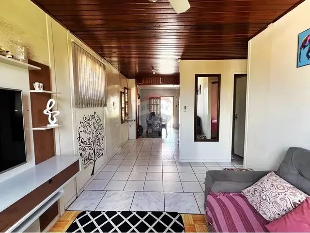 Imagem: Casa C/ Jardim e Garagem 3 Carros em São