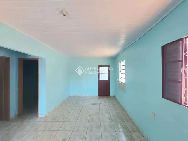 Imagem 5: Terreno Amplo com 2 Casas no Bairro Olaria