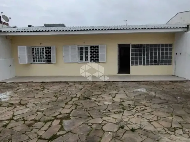 Imagem: Casa com 3 Dormitórios no Bairro Niterói