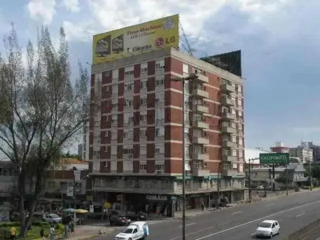 Imagem: Apartamento Possui 03 Dormitórios - Centro