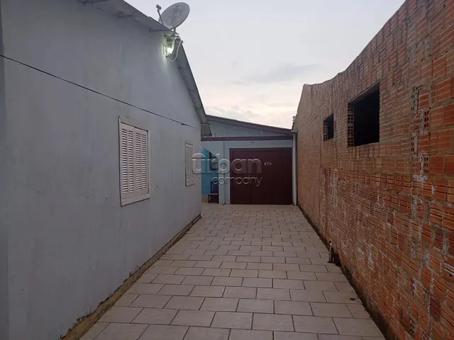 Imagem 6: 2 Casas de 3 e 2 Dormit. de 258M2 na Harmonia