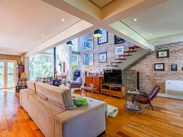 Imagem: Vendo Impecável Sobrado, 350M² Privativos