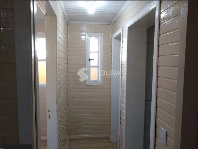 Imagem 16: Casa Mista com 3 Dormitórios e Pátio com Árvores Frutíferas - Harmonia / Canoas
