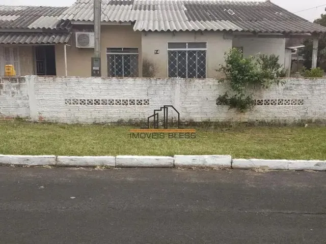Imagem: Casa de Esquina À Venda em Estância Velha