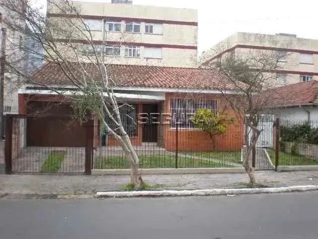 Imagem: Casa com 3 Dormitórios - Centro / Canoas