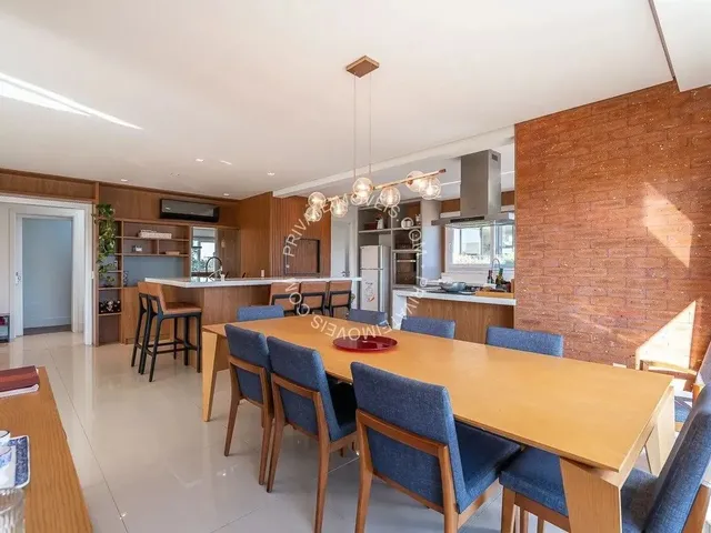 Imagem 8: Casa em Condomínio Mobiliada para Alugar no Alphaville com 3 Quartos (3 Suítes