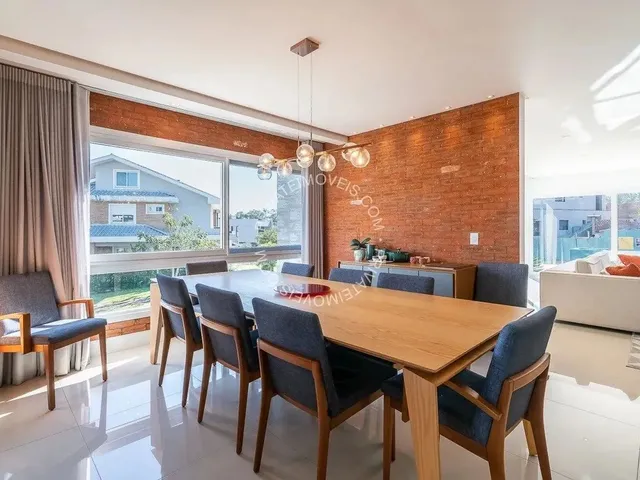 Imagem 7: Casa em Condomínio Mobiliada para Alugar no Alphaville com 3 Quartos (3 Suítes