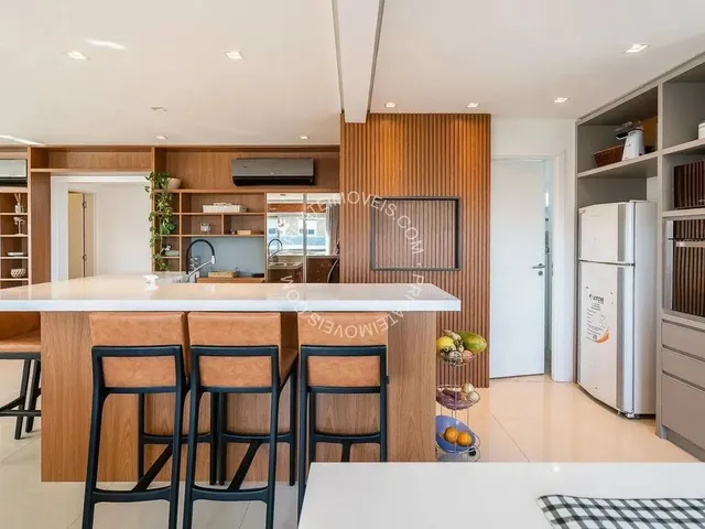 Imagem 13: Casa em Condomínio Mobiliada para Alugar no Alphaville com 3 Quartos (3 Suítes