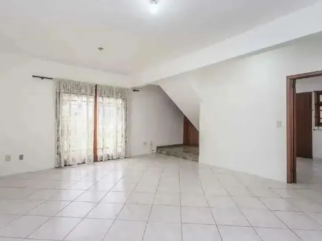 Imagem 14: Sobrado Térreo com 3 Dormitórios para Locação no Bairro Cavalhada