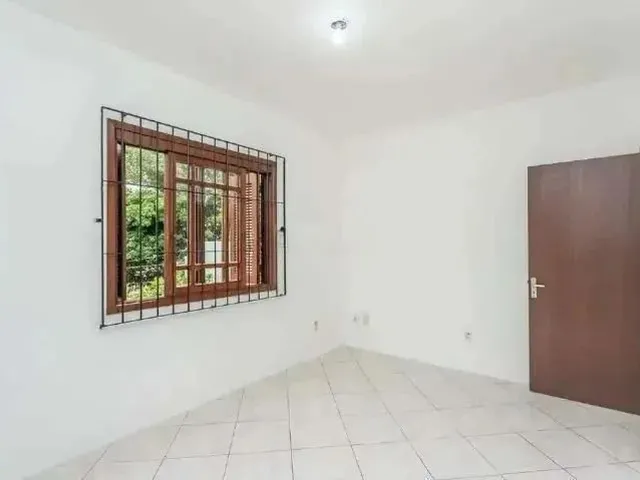 Imagem 8: Sobrado Térreo com 3 Dormitórios para Locação no Bairro Cavalhada